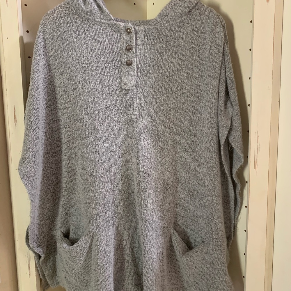M. Ronn Hooded Poncho, size one size